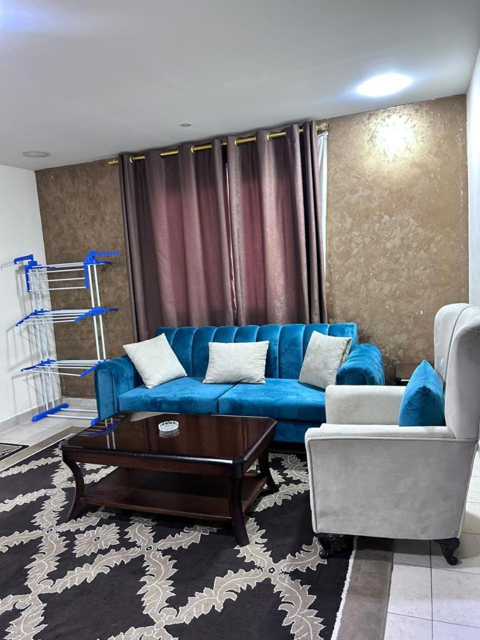 Robou Al Sharq Aparthotel Аман Екстериор снимка
