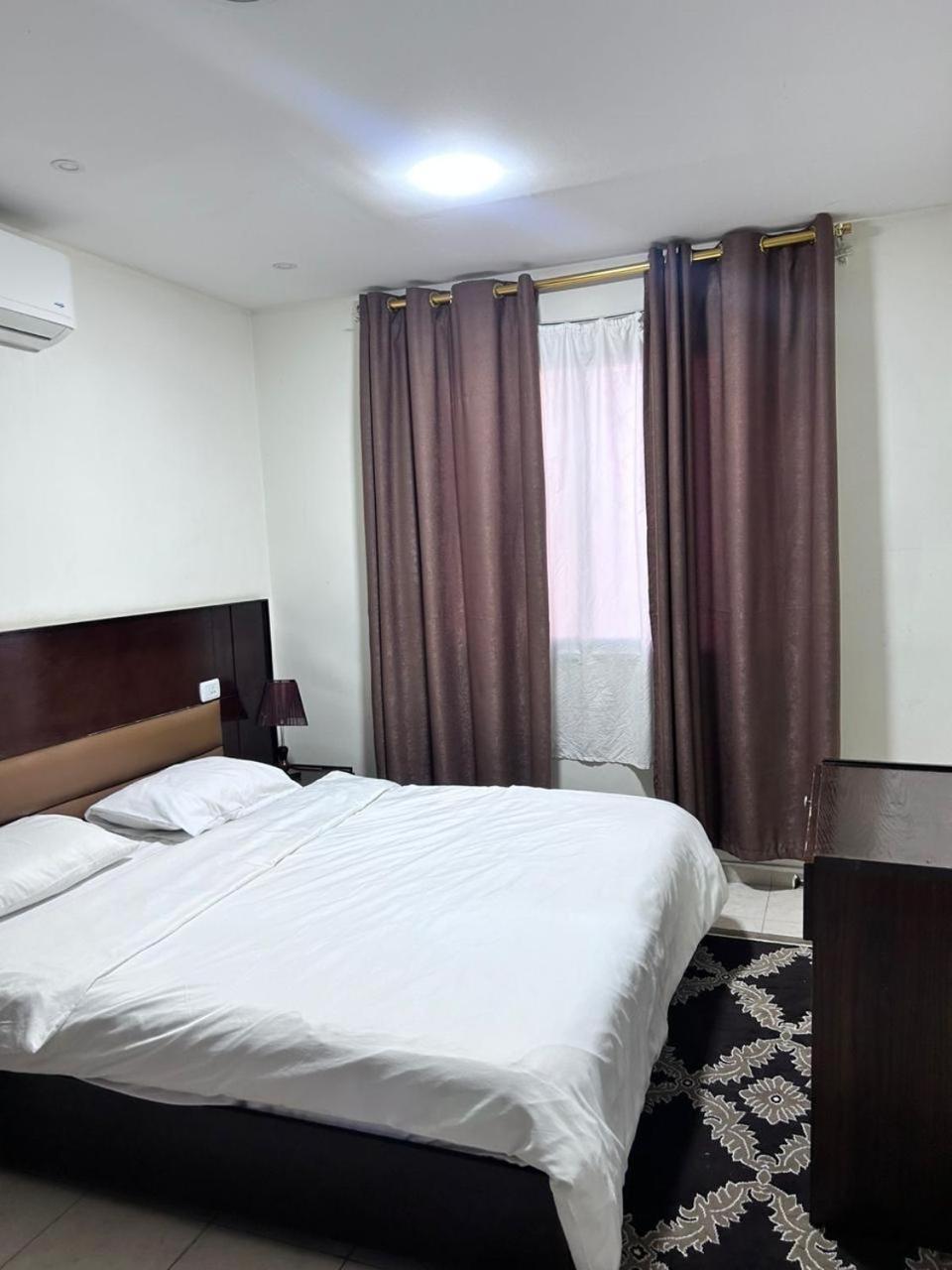 Robou Al Sharq Aparthotel Аман Екстериор снимка