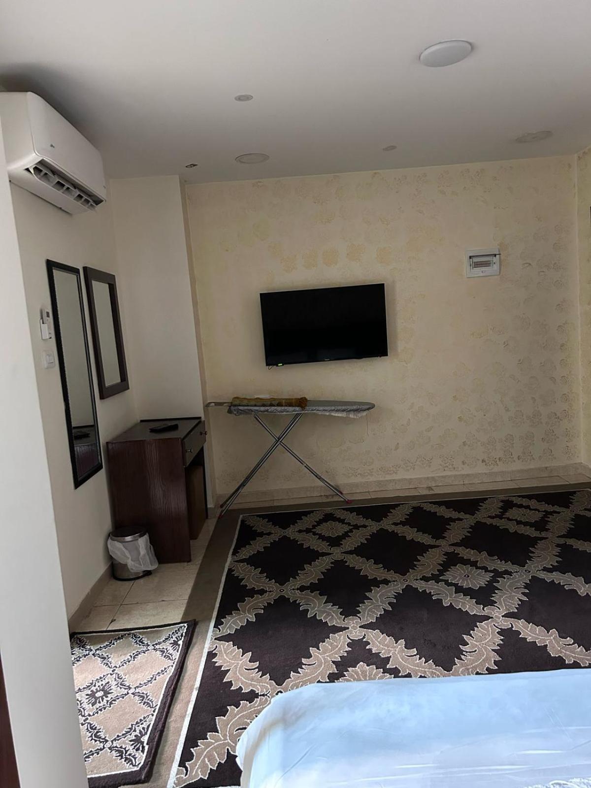 Robou Al Sharq Aparthotel Аман Екстериор снимка